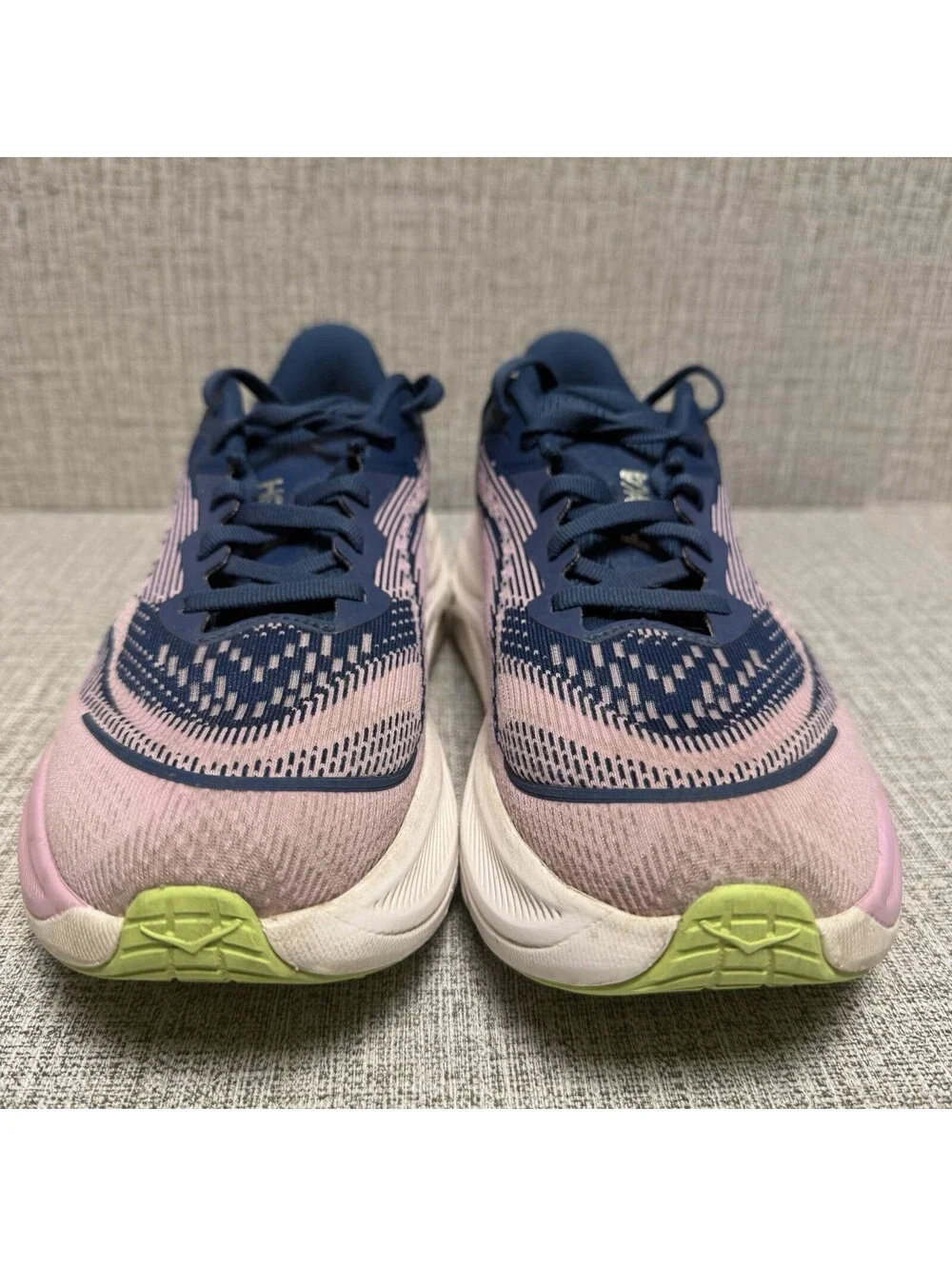 Hoka One Skyflow Womens Size 6 B Midnight Twilight Pink Running Shoe 1155113 MTW